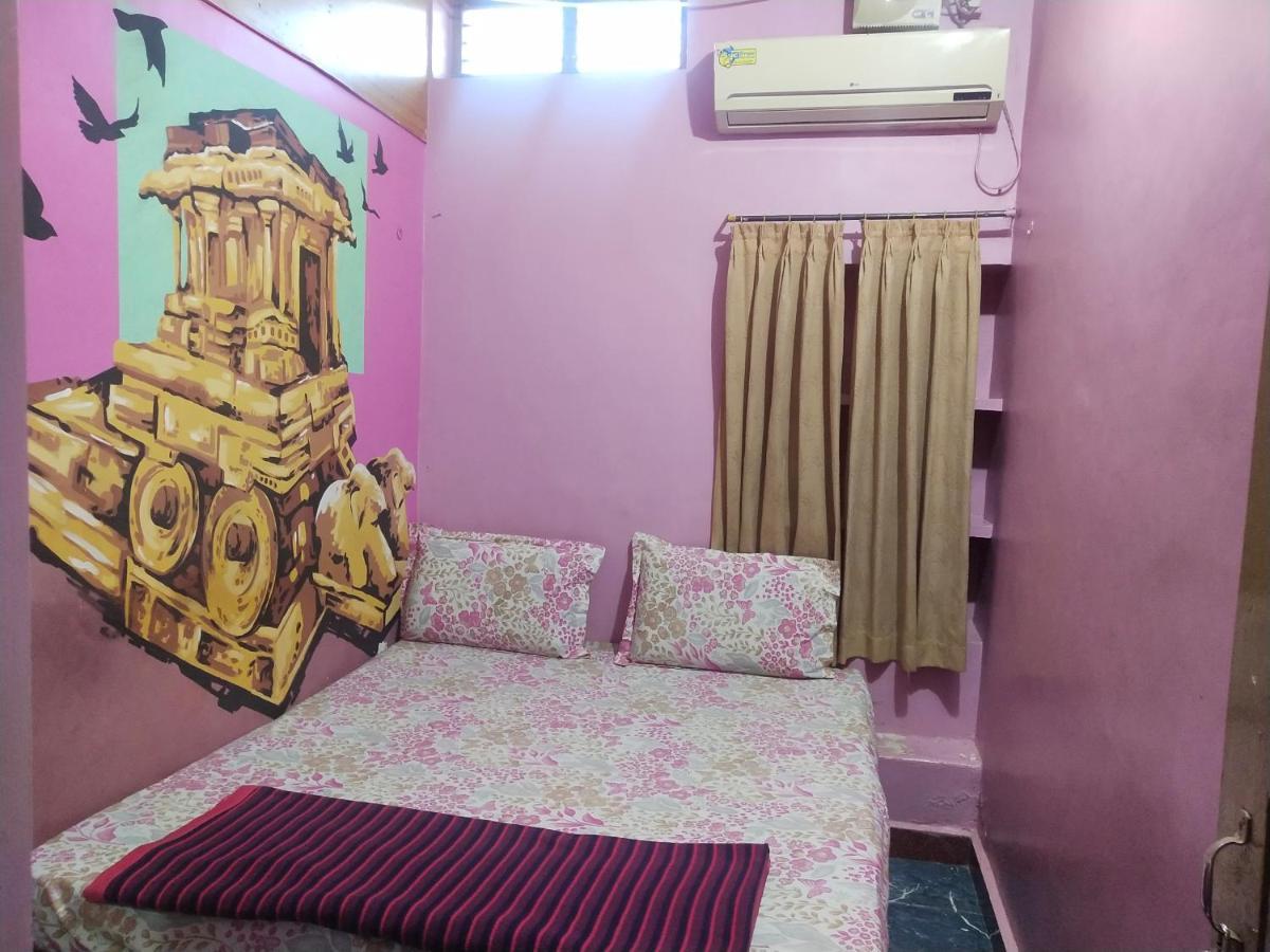 Temple View Guest House 함피 객실 사진